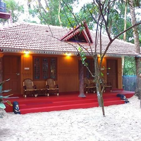 Ferienwohnung Marari Beach House Mararikulam Exterior foto