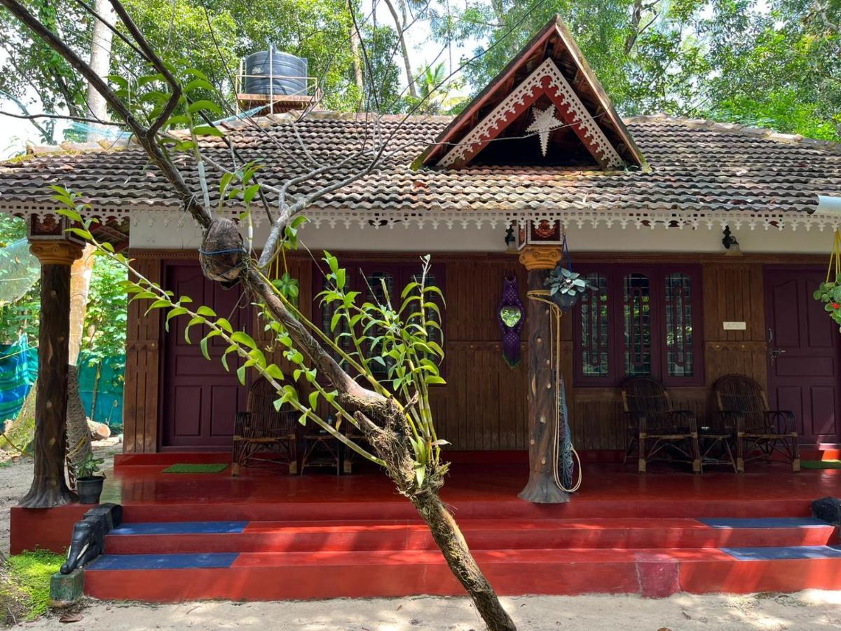 Ferienwohnung Marari Beach House Mararikulam Exterior foto