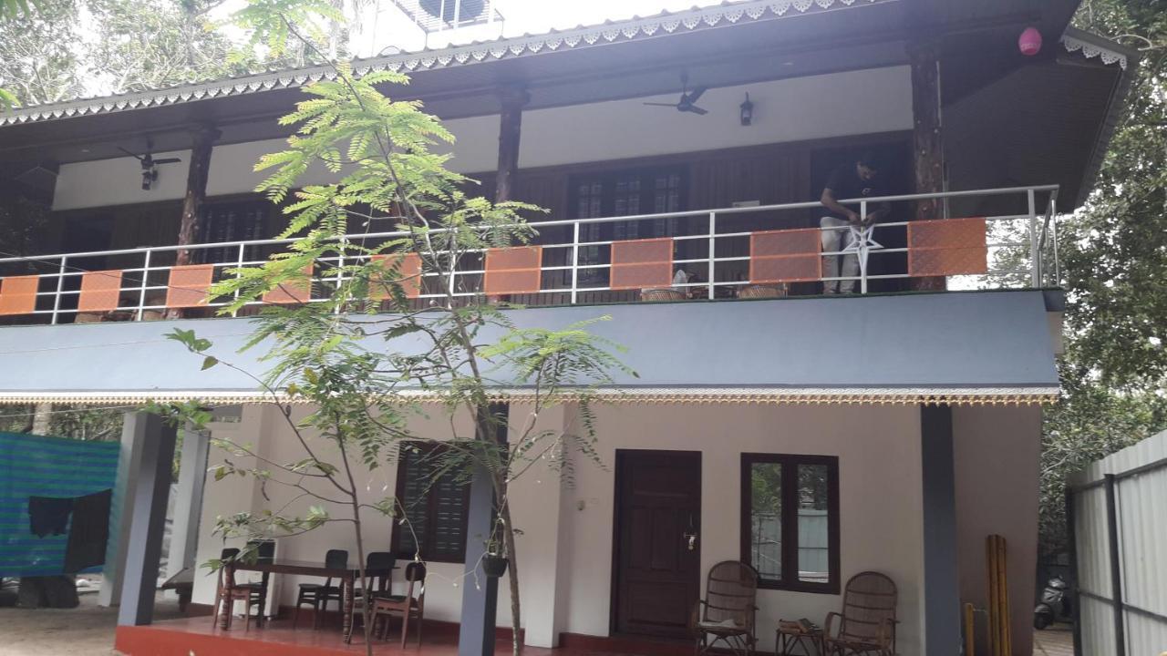 Ferienwohnung Marari Beach House Mararikulam Exterior foto